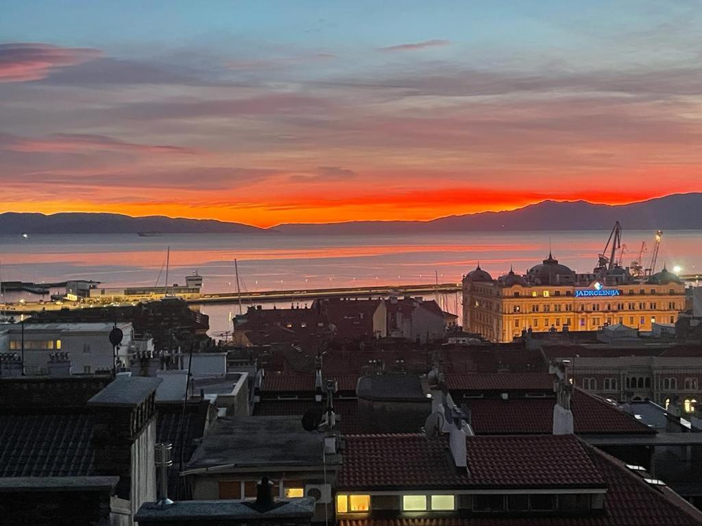 Penthouse Rijeka Centar Apartment Ngoại thất bức ảnh